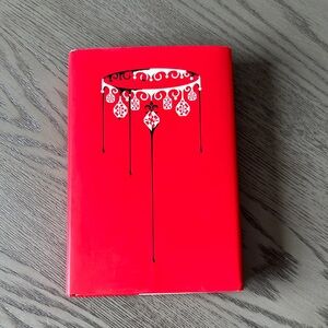 Red Queen by Victoria Aveyard Collector’s Edition Hardback